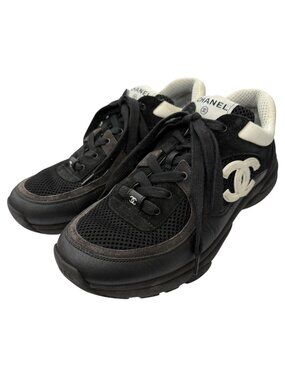 Chanel Leather CC Logo Lace Up Low Cut Sneakers Black